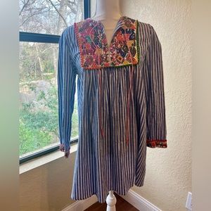Velzera size medium boho top longsleeve embroidered